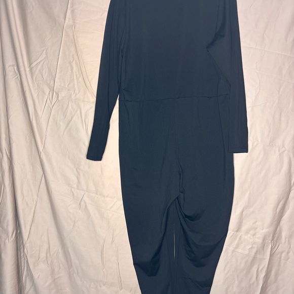 Spirit Halloween Classic Black Jumpsuit - Picture 10 of 11